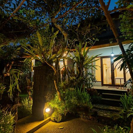 Hotel Desak Putu Putra Hidden Ubud Esterno foto