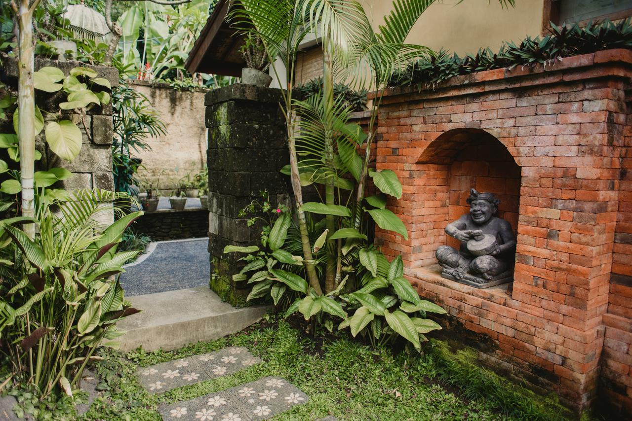 Hotel Desak Putu Putra Hidden Ubud Esterno foto