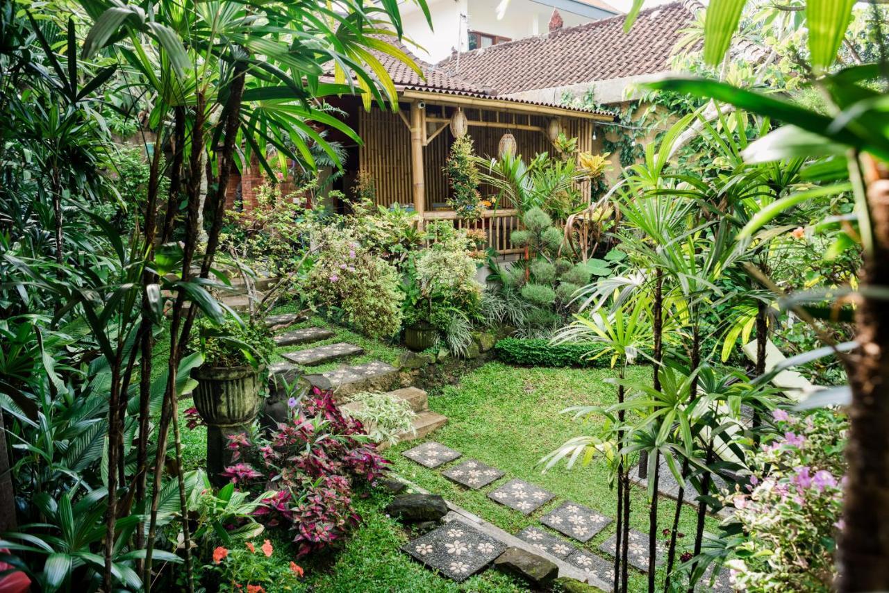 Hotel Desak Putu Putra Hidden Ubud Esterno foto